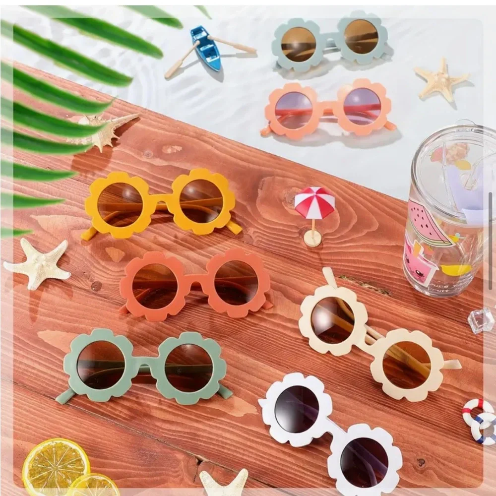 KIDS flower Sunglasses (pick one)